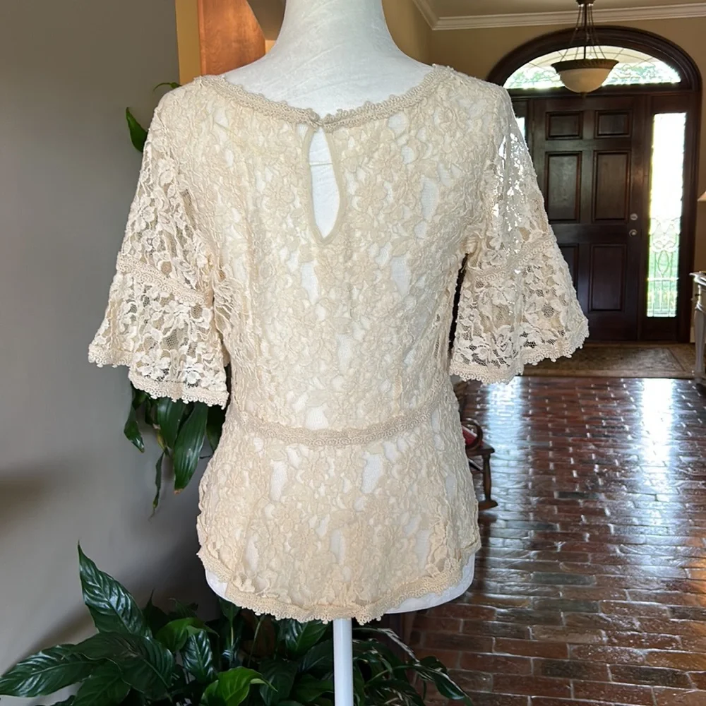FREE PEOPLE Boho Lace Top szS